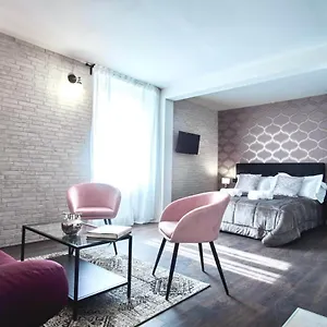 Chiclife Shenkin Sarona - Santa Caterina & Museums Apartament
