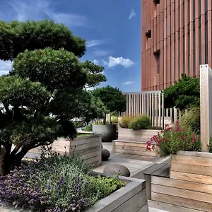 https://manhattan-loft-gardens-stratford.brighton-hotels-england.com